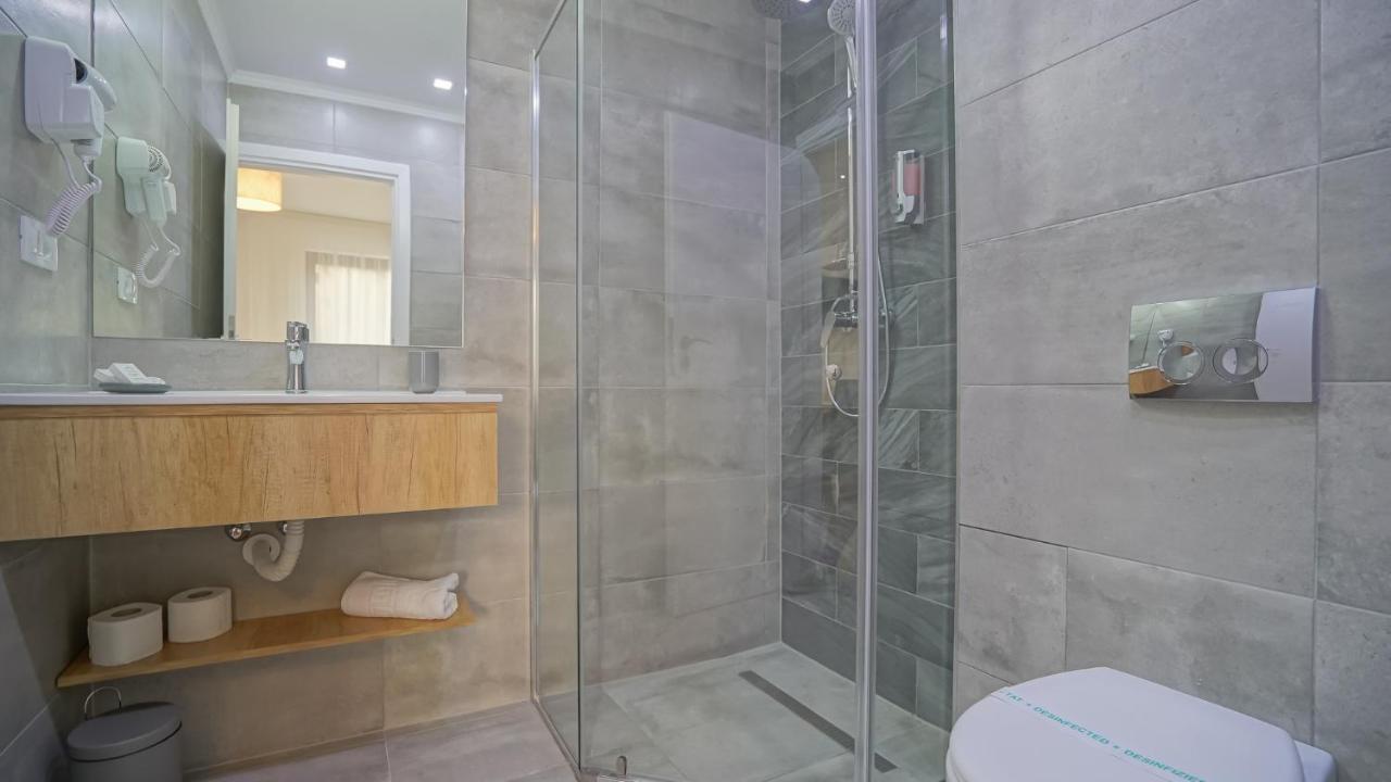 Hotel Monarch House à Braşov Extérieur photo